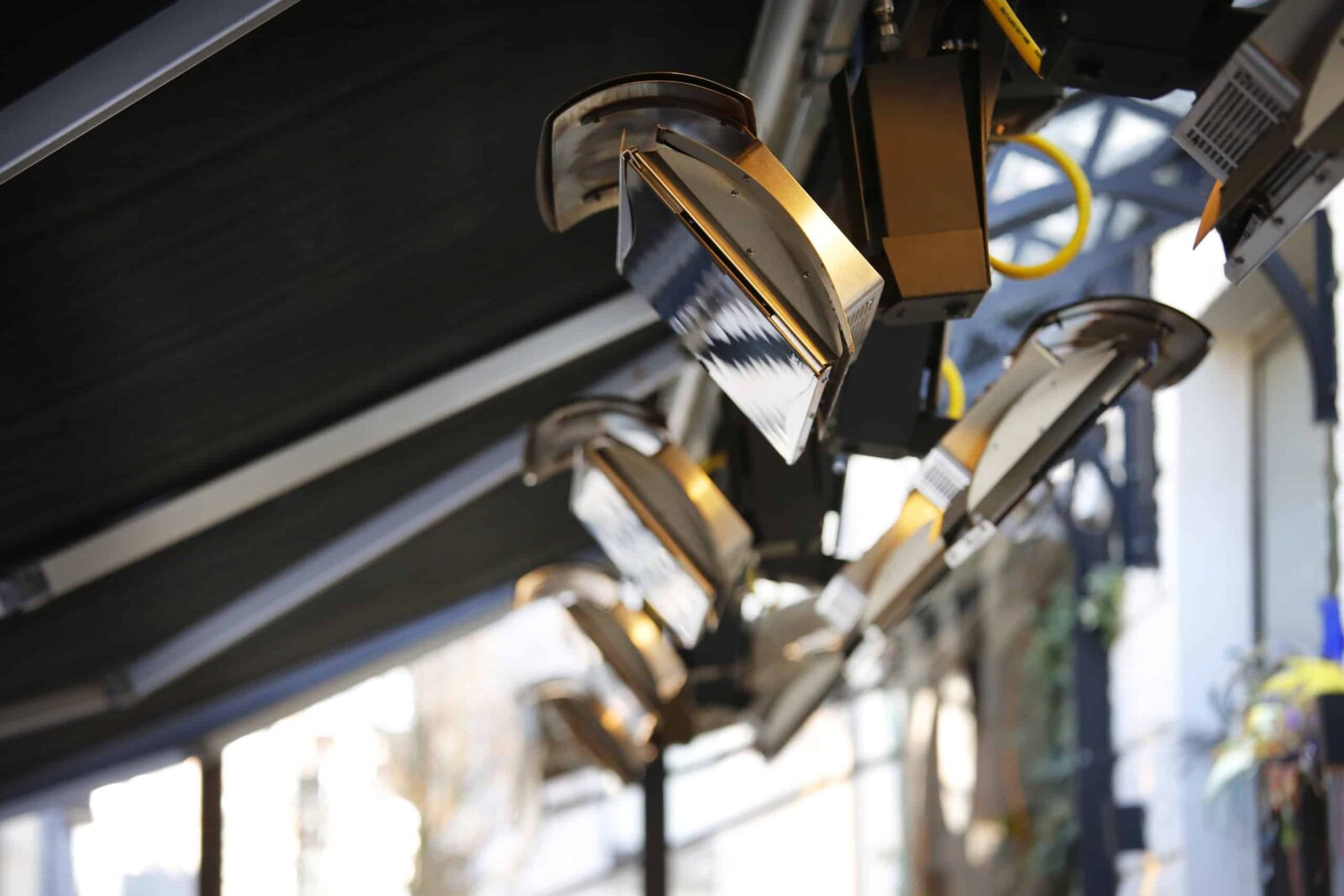 Radiateur d’extérieur au gaz installé dans un café